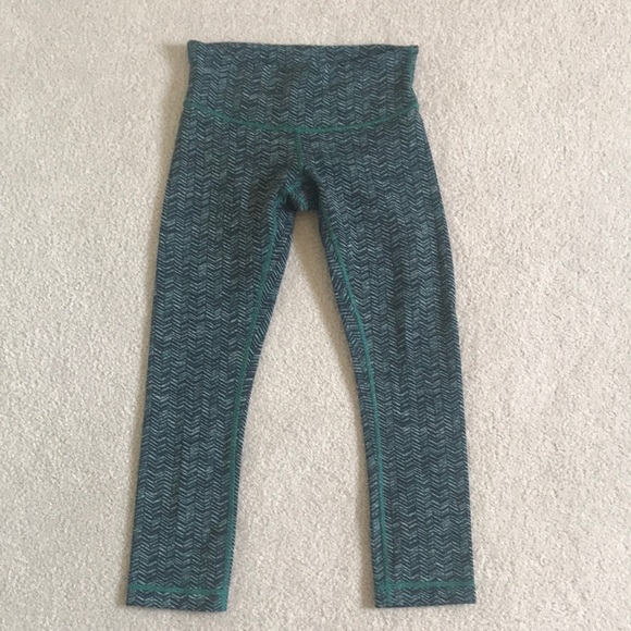 lululemon athletica Pants - ⚡️Lululemon Chevron Leggings